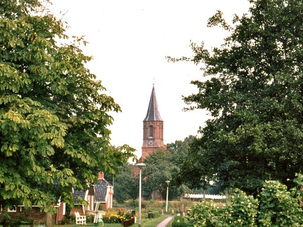 Woltersum kerktoren dorp